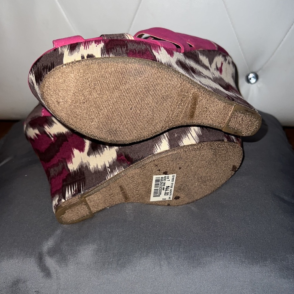 Pink/Multicolored Wedge - Picture 6 of 6